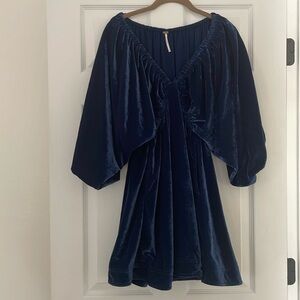 Portia Velvet mini Free People